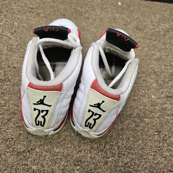 Air Jordan 14 Retro candy cane size 6y - Picture 4 of 7